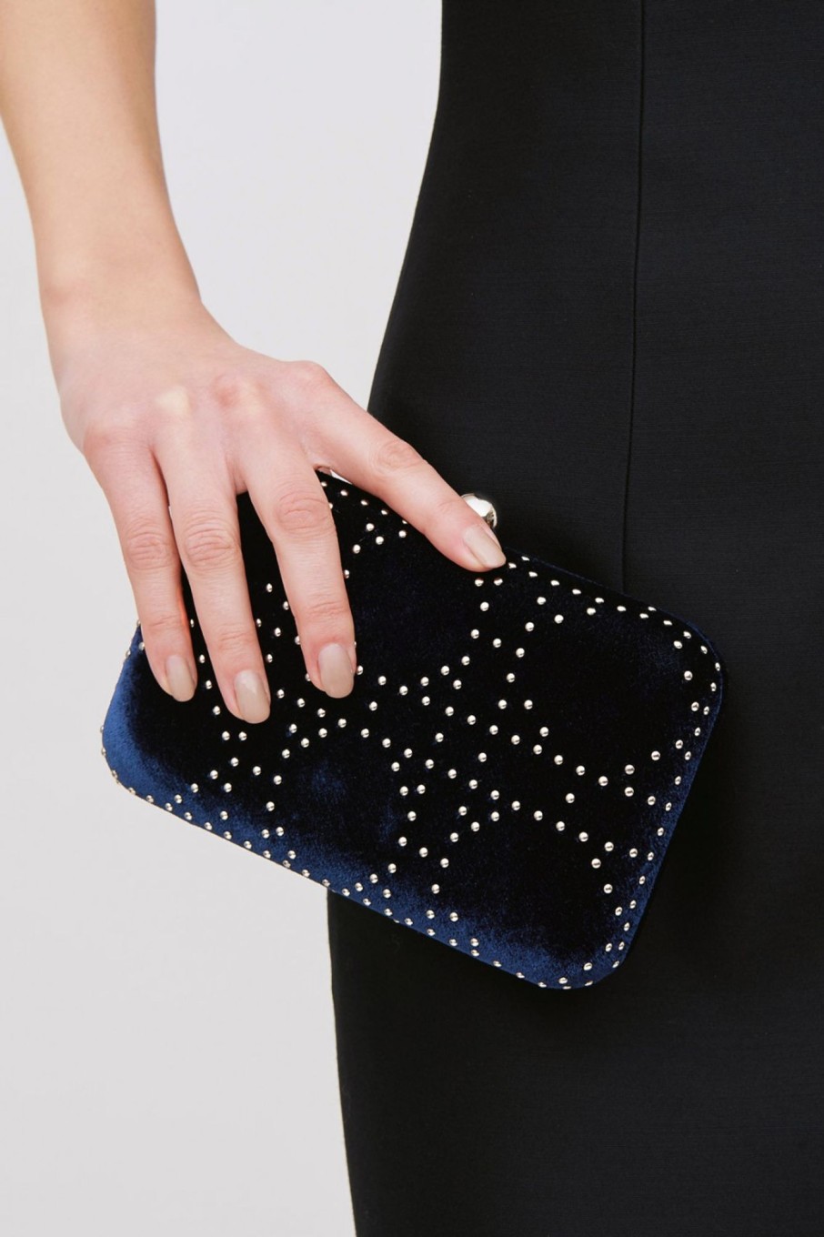 Accessori Anna Cecere | Clutch Velluto Blu E Borchie