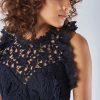 Abbigliamento Halston | Abito In Pizzo Blu Con Trasparenze